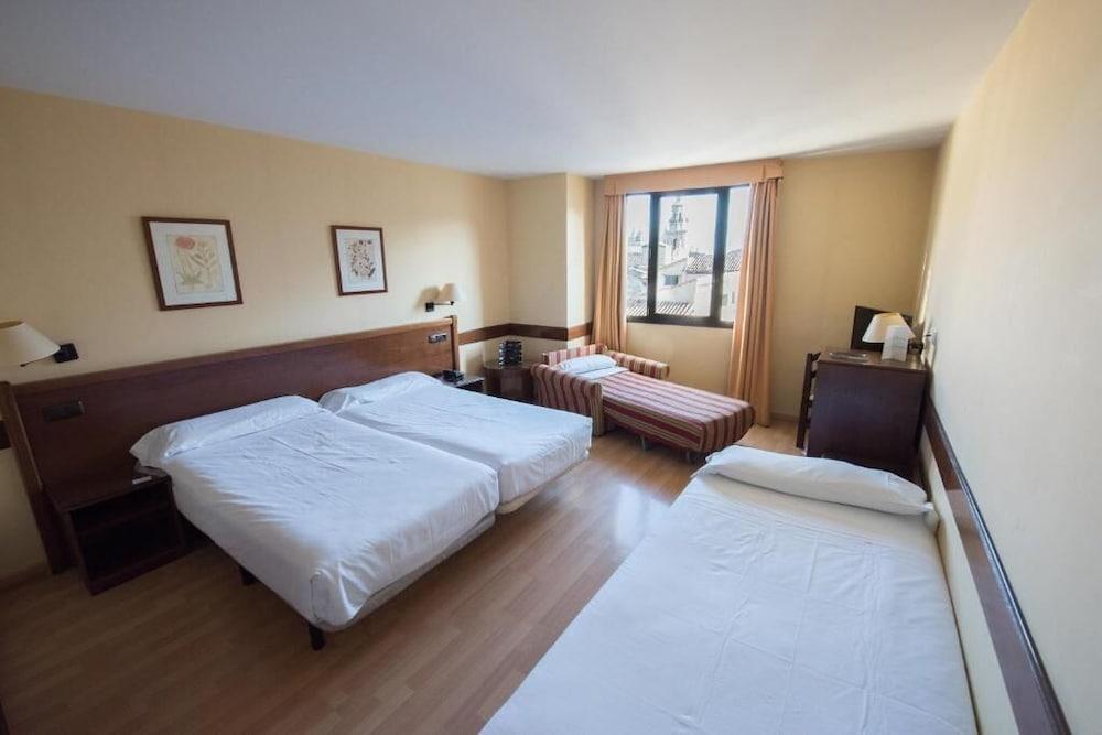 Hotel Oriente Zaragoza Luaran gambar