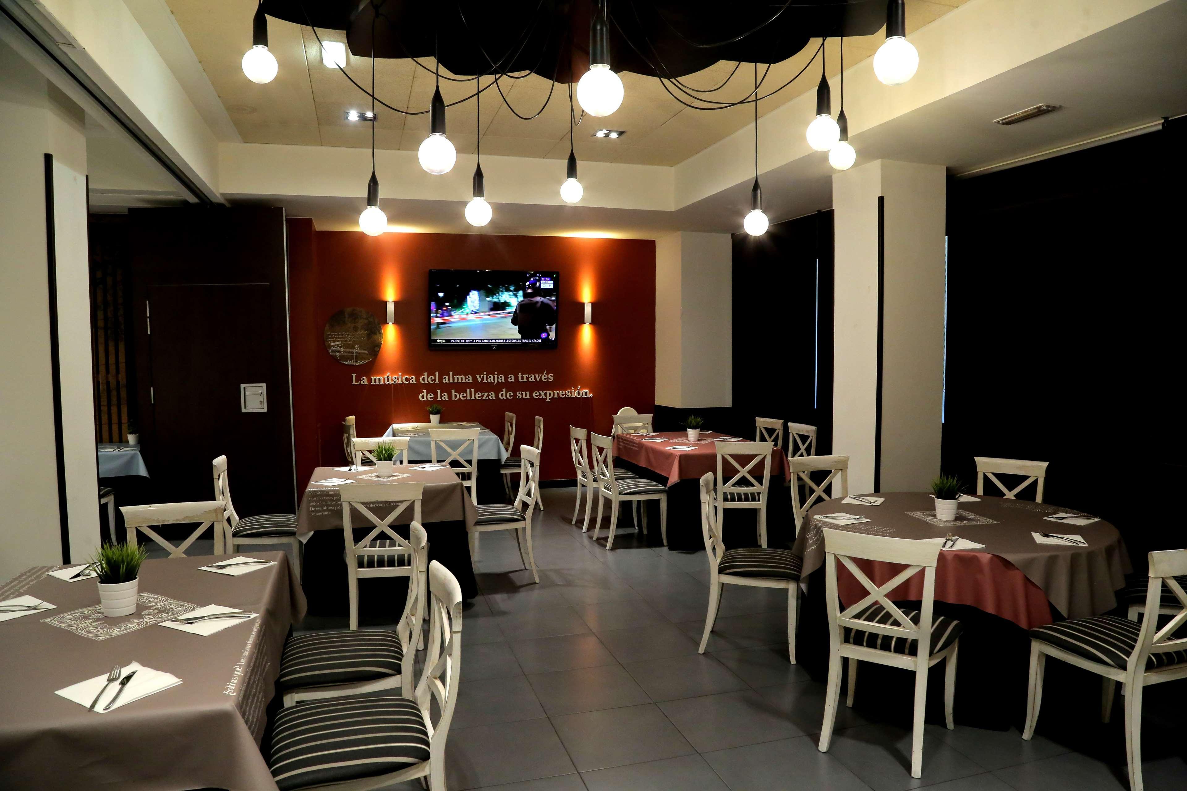 Hotel Oriente Zaragoza Luaran gambar