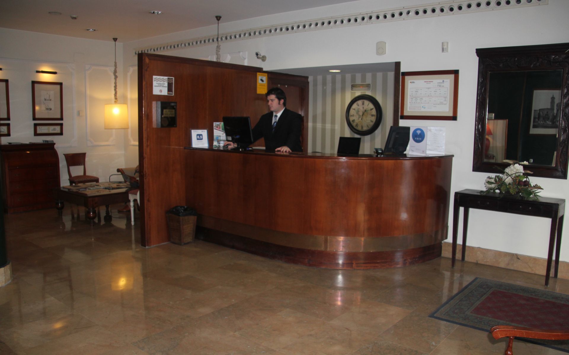 Hotel Oriente Zaragoza Luaran gambar